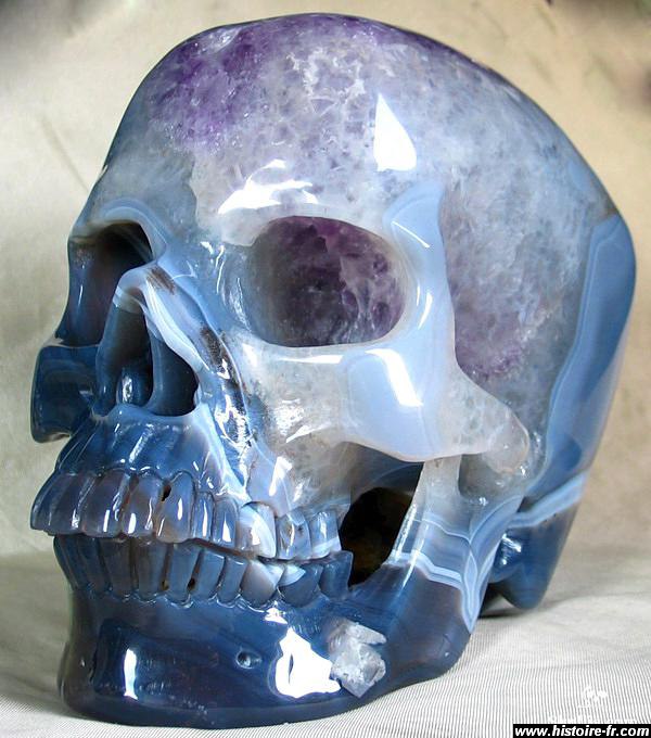 Les crânes de cristal : une légende fascinante, une histoire