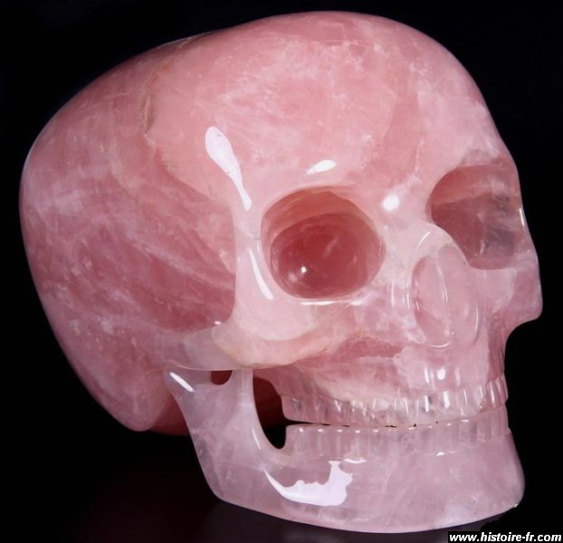 Crâne de cristal — Wikipédia